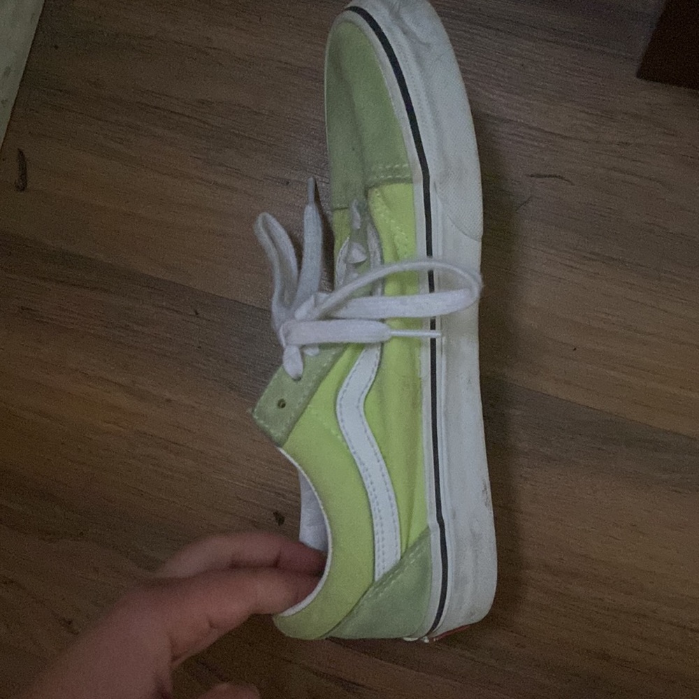 Vans - Picture 2 of 2